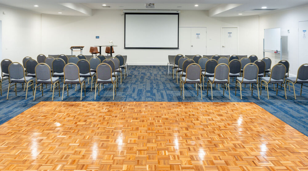 Waratah Room at Leura Gardens Resort